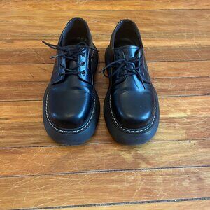 Olive footwear chunky derby shoes. Uk size 7 men